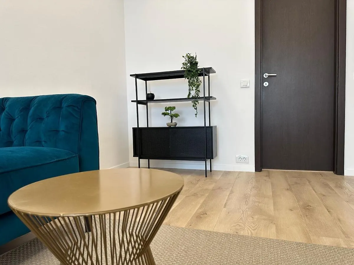 بوخارست North Area Lake View Studio رومانيا